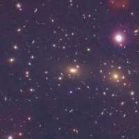 Gromada galaktyk (Abell 1656). Źródło: NOAO/NFS